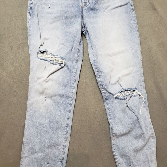 ABERCROMBIE & Fitch • Mid rise Boyfriend Jean in Medium Blue Distressed • 26 - Picture 10 of 14
